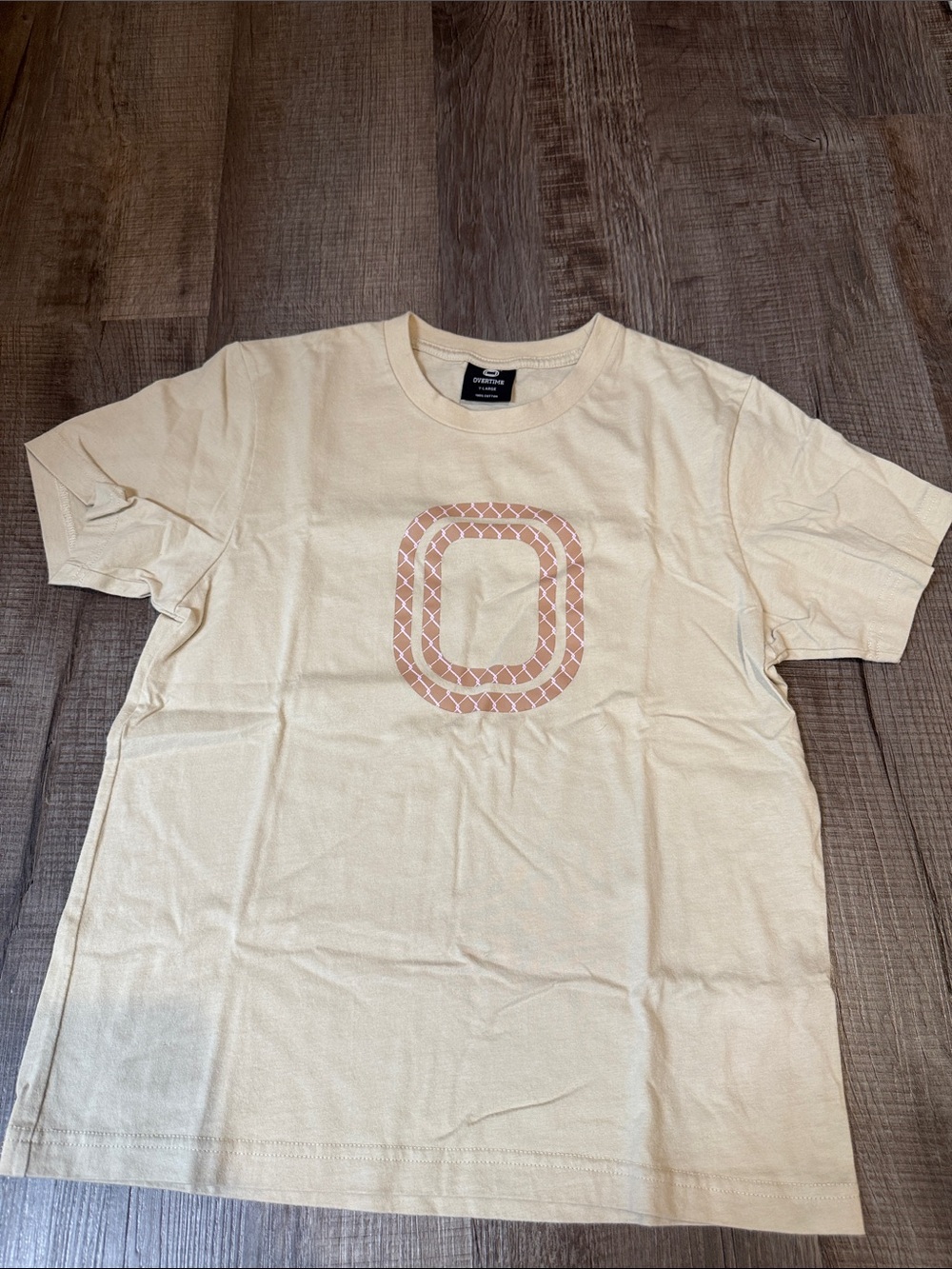Kids Short-Sleeve Beige Graphic Tee with Peach Logo